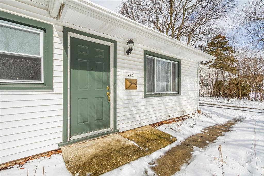 Photo of 116 Cimarron Drive, Rochester, NY 14620 (MLS # R1667543)