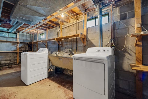 Tiny photo for 185 Viennawood Drive, Brighton, NY 14618 (MLS # R1713830)