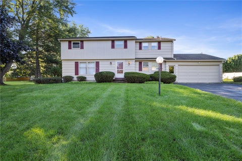 Photo of 185 Viennawood Drive, Brighton, NY 14618 (MLS # R1713830)