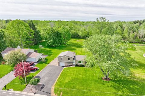 Tiny photo for 1815 Woodard Road, Webster, NY 14580 (MLS # R1680349)