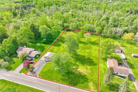 Tiny photo for 1815 Woodard Road, Webster, NY 14580 (MLS # R1680349)