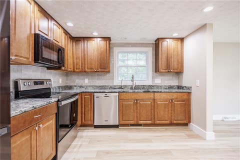 Tiny photo for 24 Carriage Court, Pittsford, NY 14534 (MLS # R1702222)