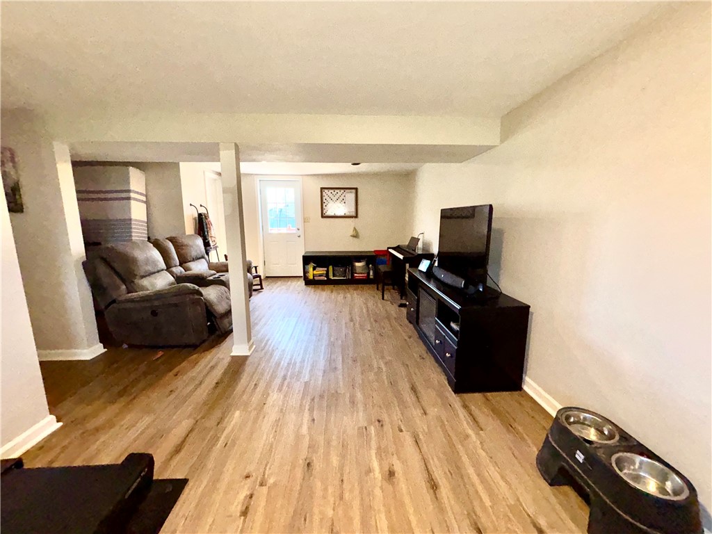 4170 Torrey Lane, Clay, New York image 36
