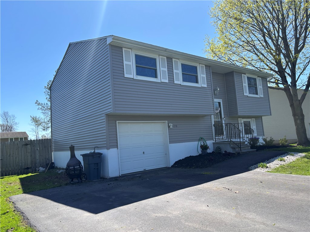 4170 Torrey Lane, Clay, New York image 3