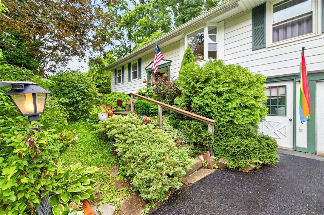 50 Brooktree Drive