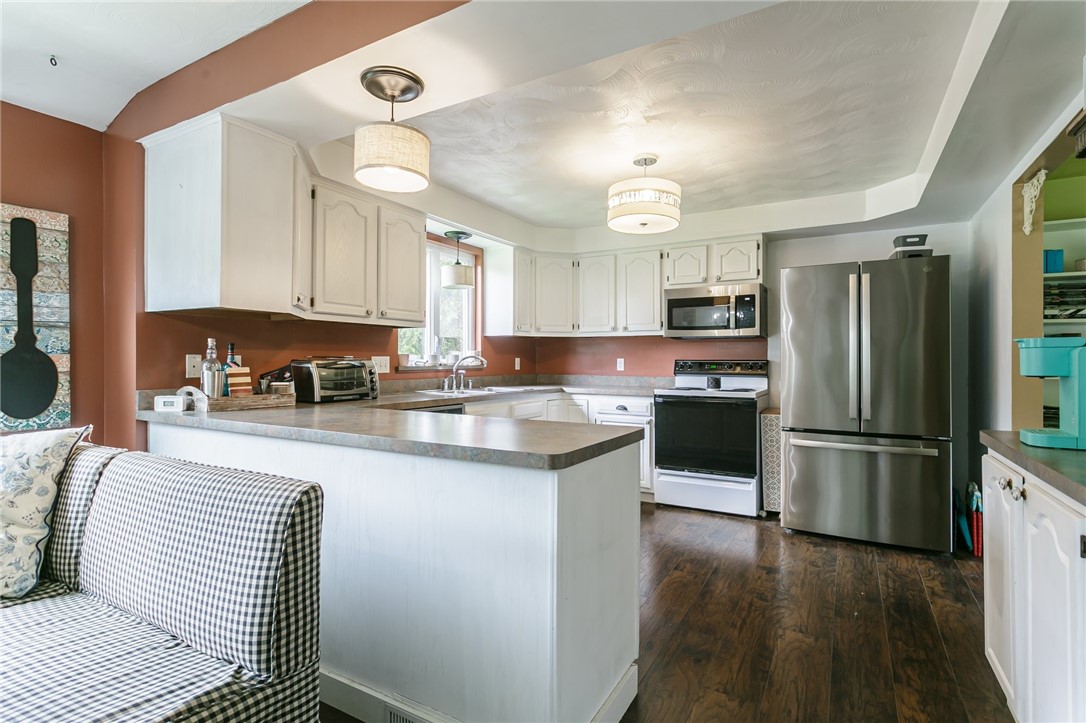 80 Havenshire Road, Penfield, New York image 11