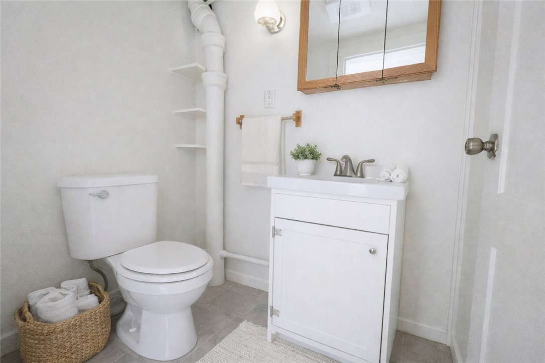 130 E Elisha Street 3