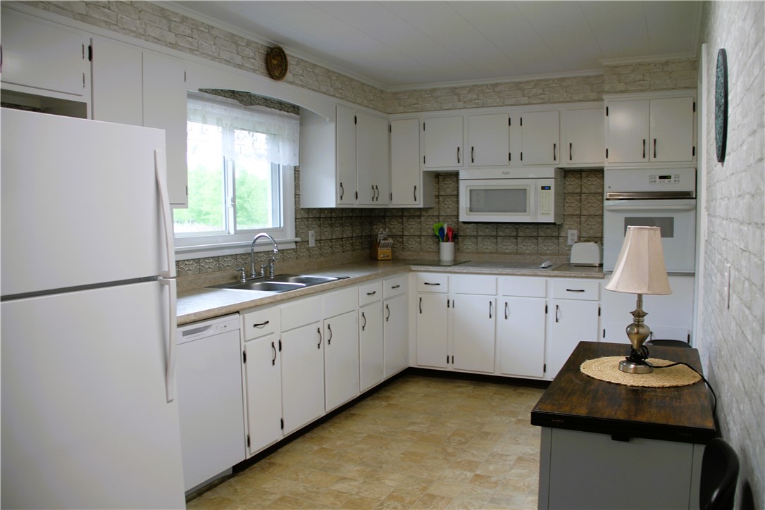 17 Hillview Drive, Bath, New York image 13