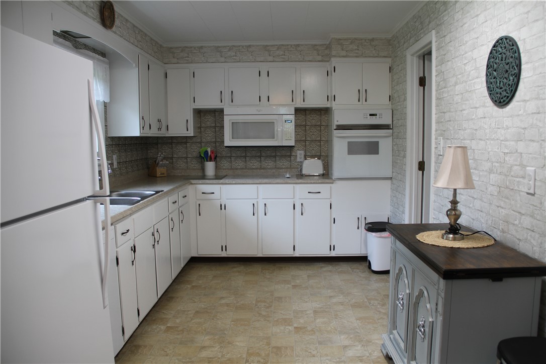 17 Hillview Drive, Bath, New York image 12