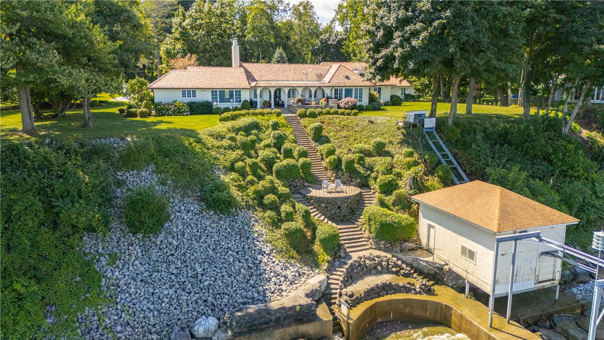 950 Lake Road, Webster, New York image 50