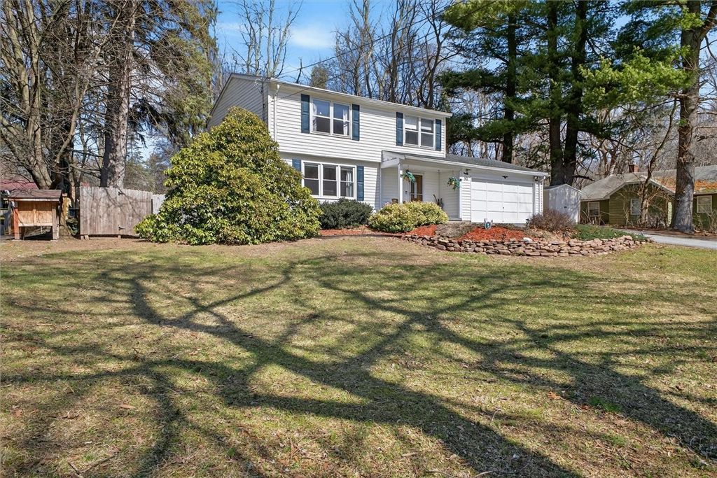 Photo of 52 Chestnut Ridge Road, Chili, NY 14624 (MLS # R1668931)