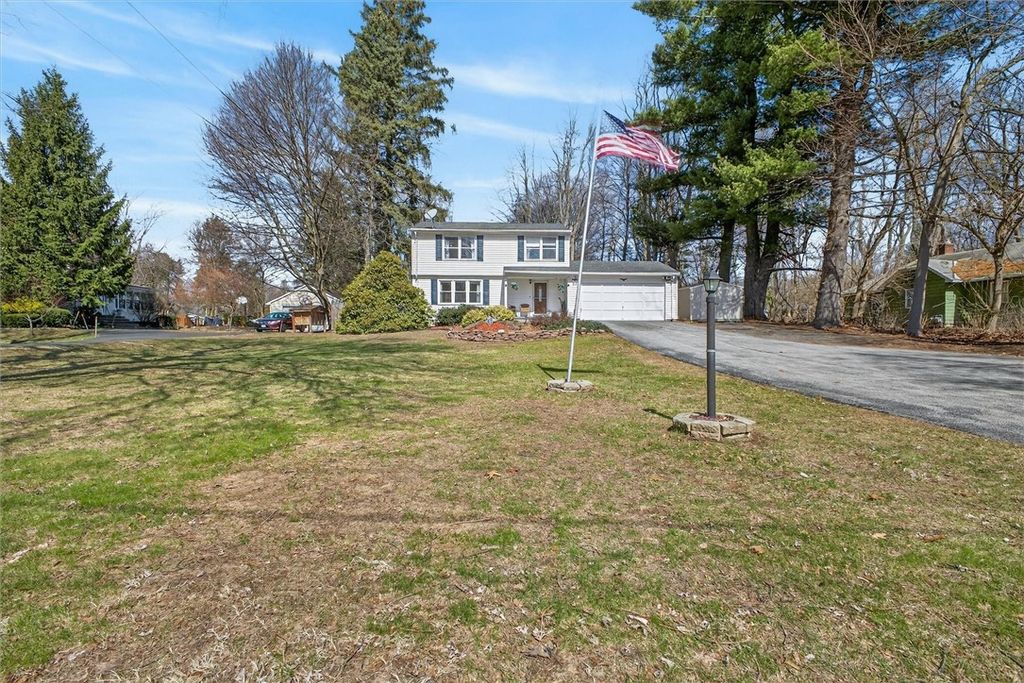 Photo of 52 Chestnut Ridge Road, Chili, NY 14624 (MLS # R1668931)