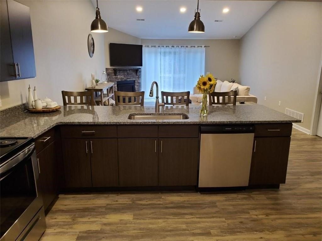 Photo of 170 Heartwood Ln Ln, East Bloomfield, NY 14469 (MLS # R1716575)