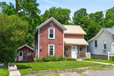 Homes For Sale - 9624 Martin Road<br/> West Bloomfield, NY 14472