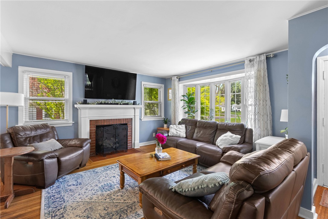 31 Rowley Dr Dr, Gates, New York image 6