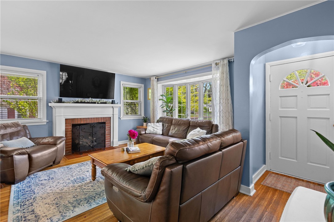 31 Rowley Dr Dr, Gates, New York image 5