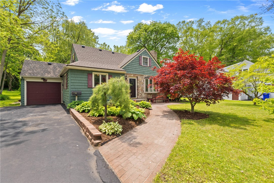 31 Rowley Dr Dr, Gates, New York image 1