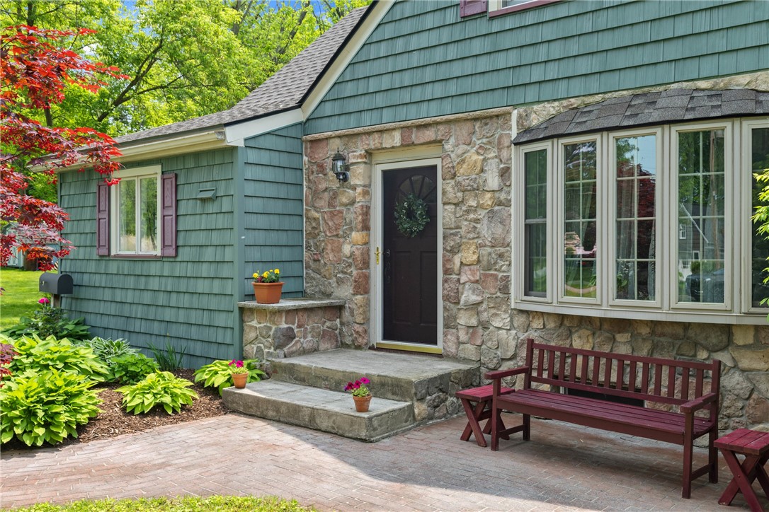 31 Rowley Dr Dr, Gates, New York image 3