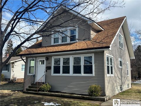 Homes For Sale - 320 Temple Street<br/> Dunkirk, NY 14048