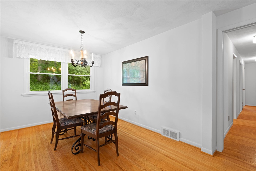136 Cranbrooke Drive, Irondequoit, New York image 26