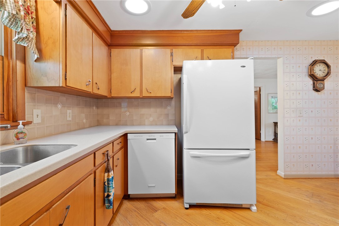 136 Cranbrooke Drive, Irondequoit, New York image 20