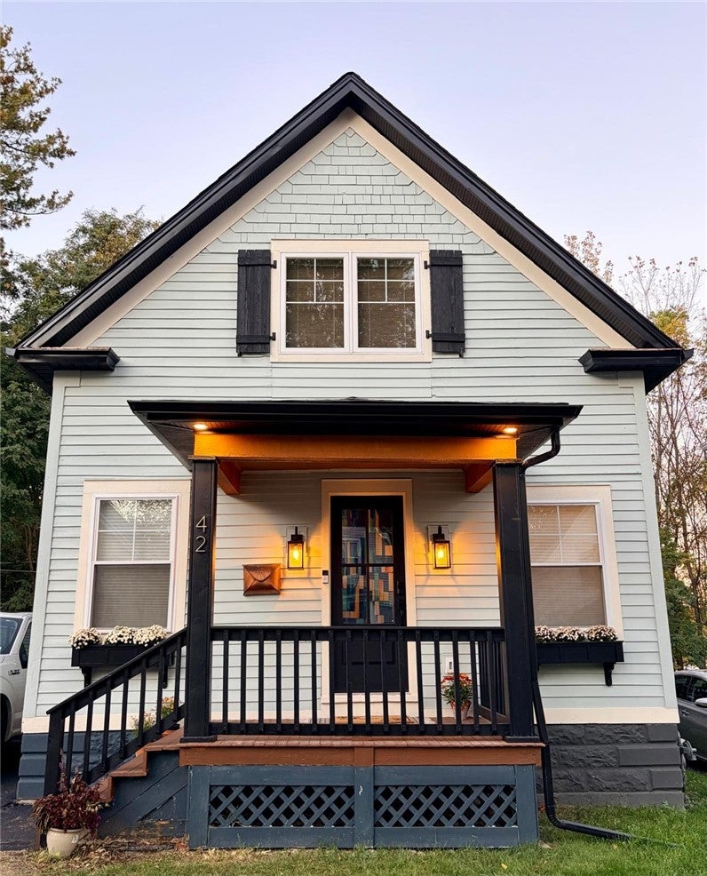 42 Riverview Place