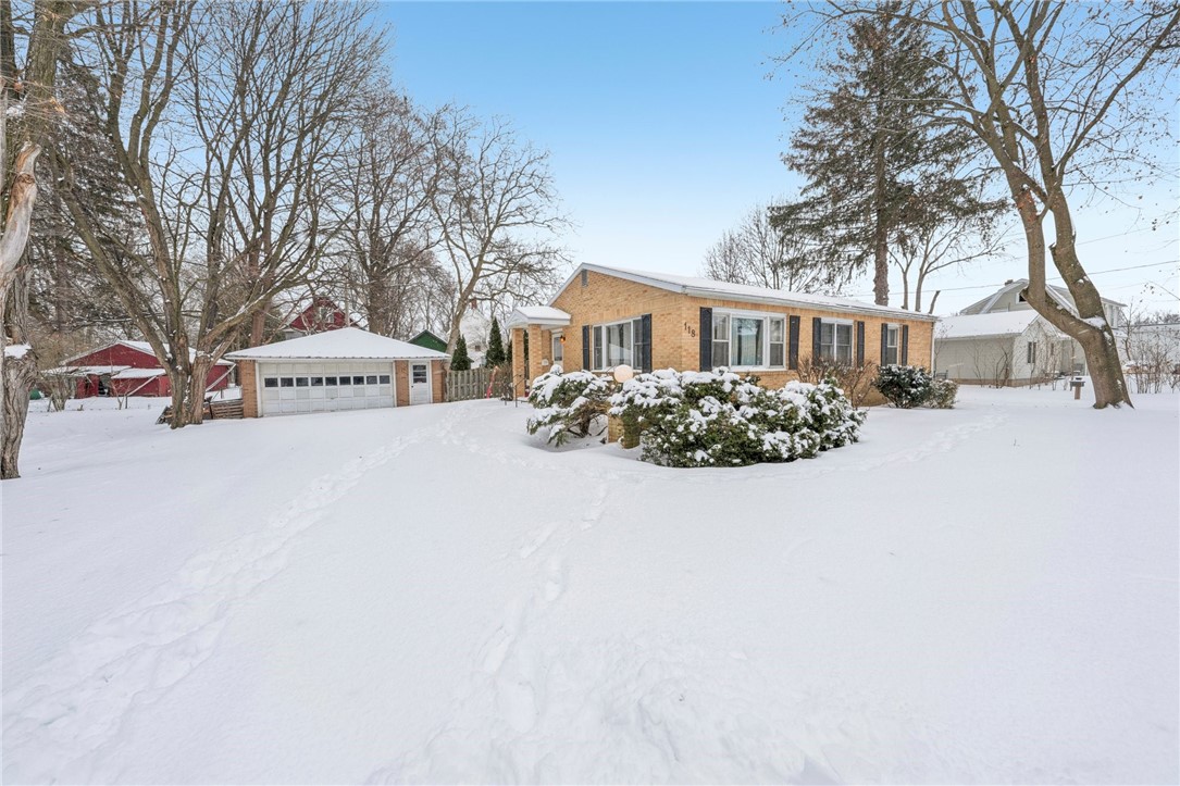118 N Lincoln Road, East Rochester, New York image 1