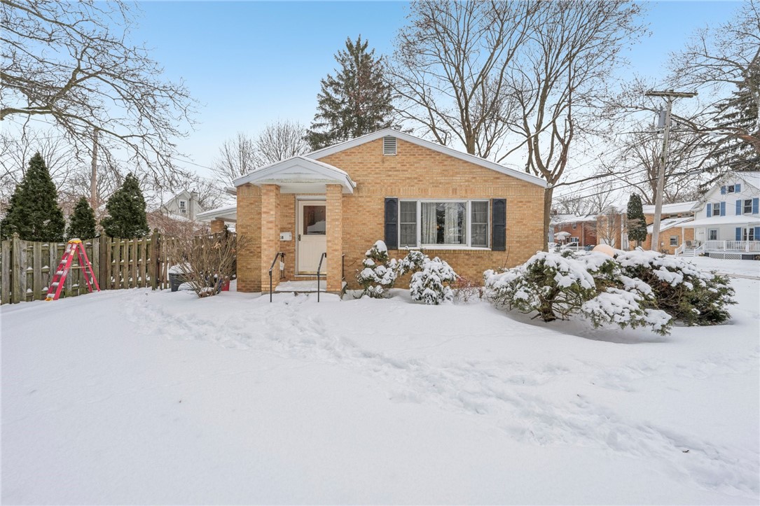 118 N Lincoln Road, East Rochester, New York image 2