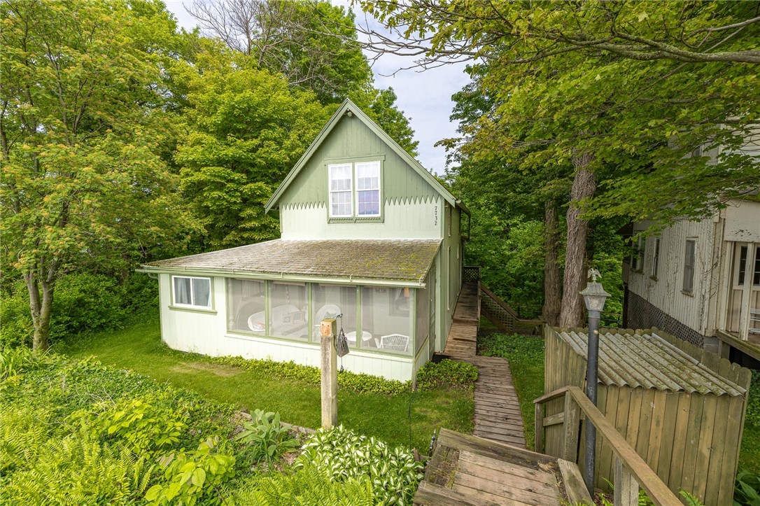 7732 Lake Bluff