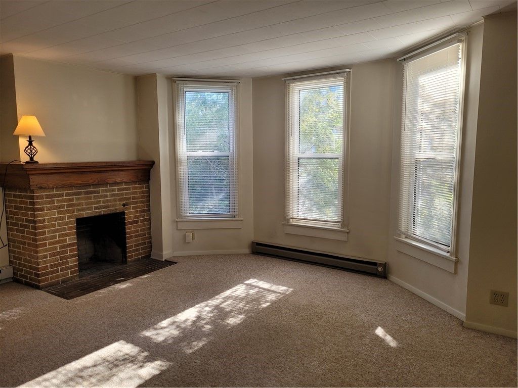 Photo of 7 Cole Street, Perinton, NY 14450 (MLS # R1640662)