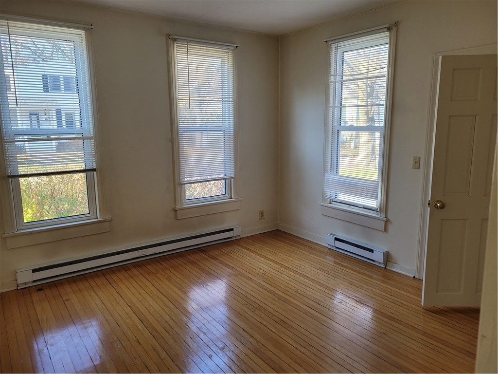 Photo of 7 Cole Street, Perinton, NY 14450 (MLS # R1640662)