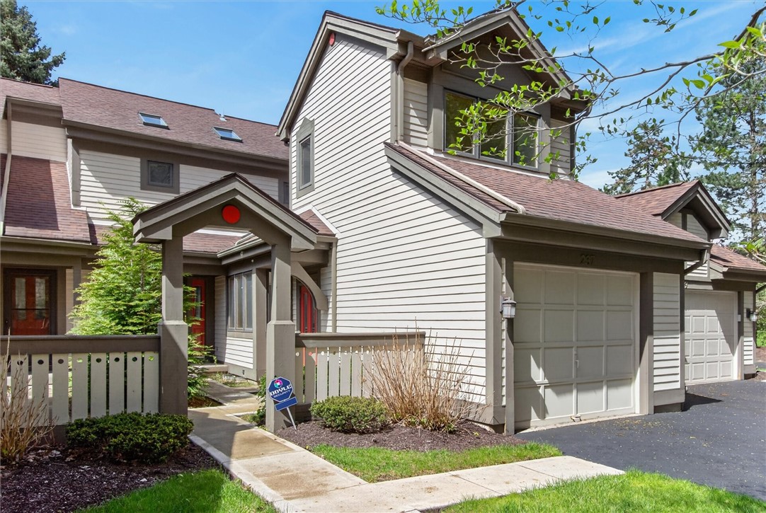 237 Highland Parkway