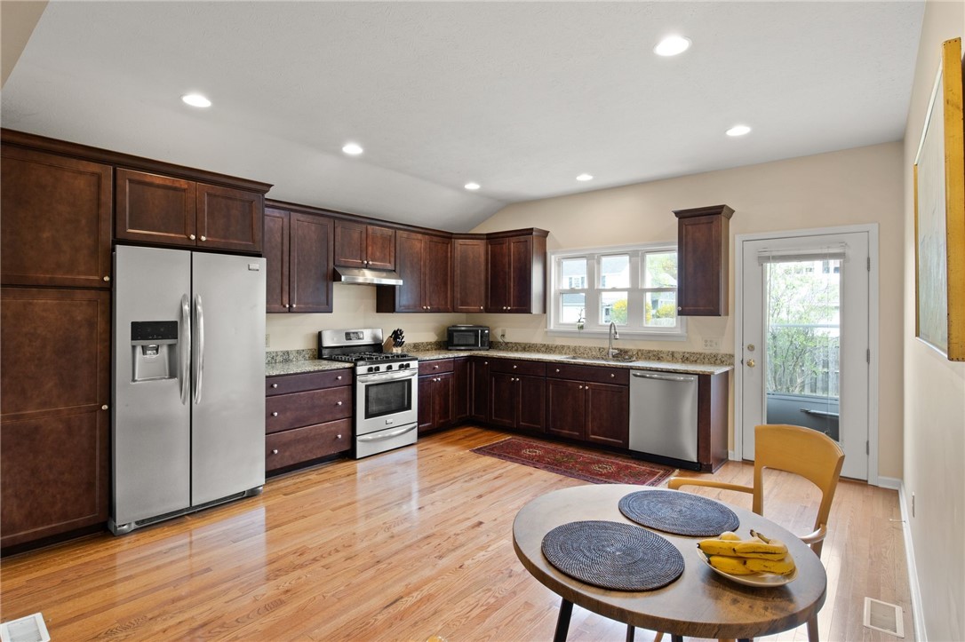 49 Rand Place, Pittsford, New York image 11