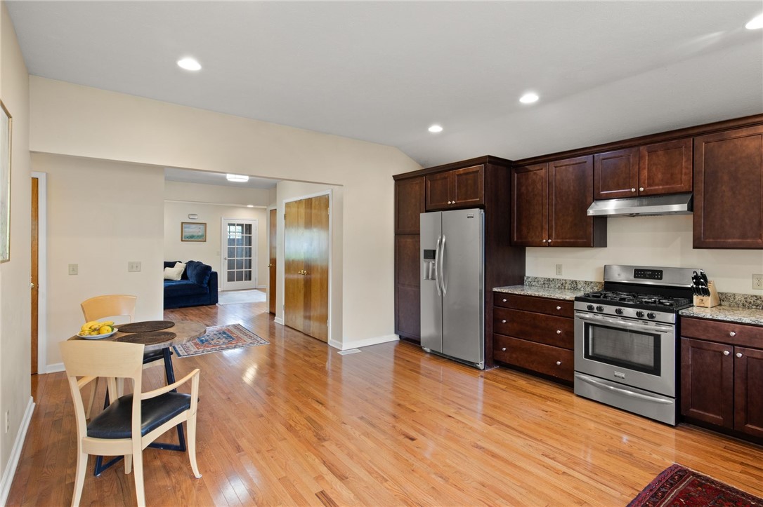 49 Rand Place, Pittsford, New York image 10
