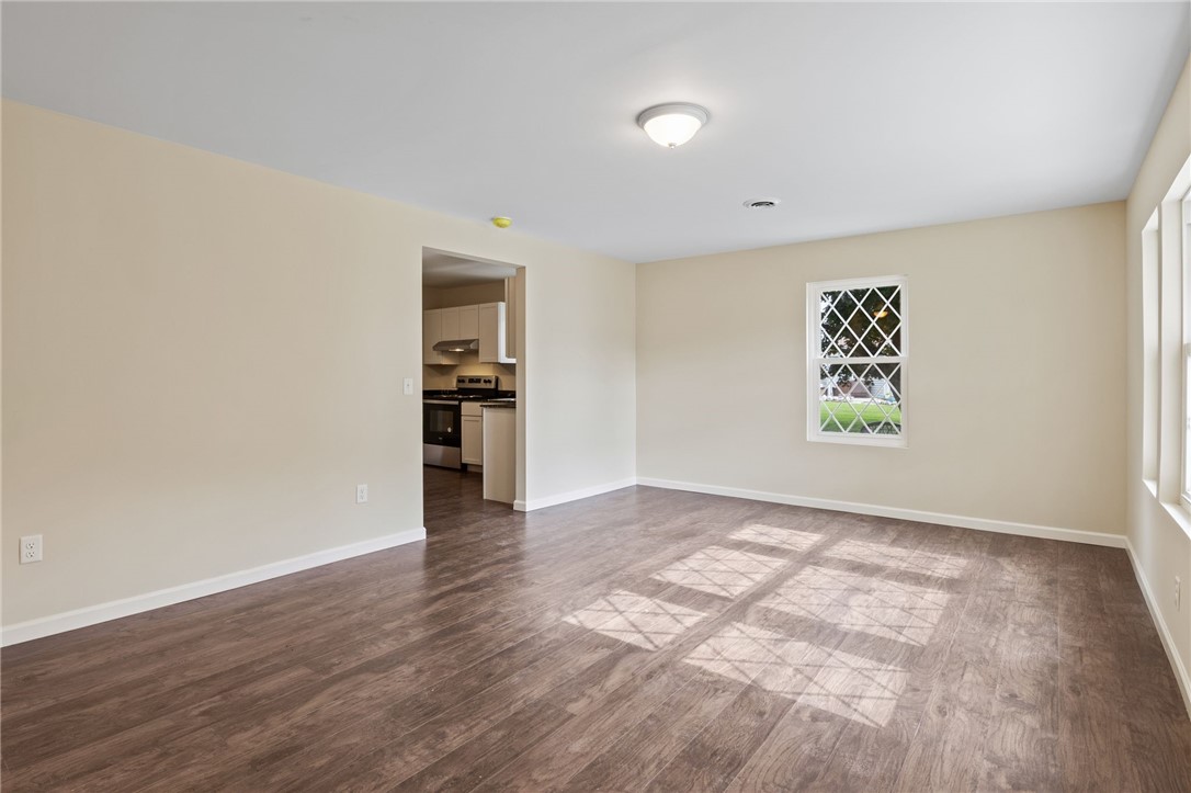 Search Properties 3 1728 dalton road