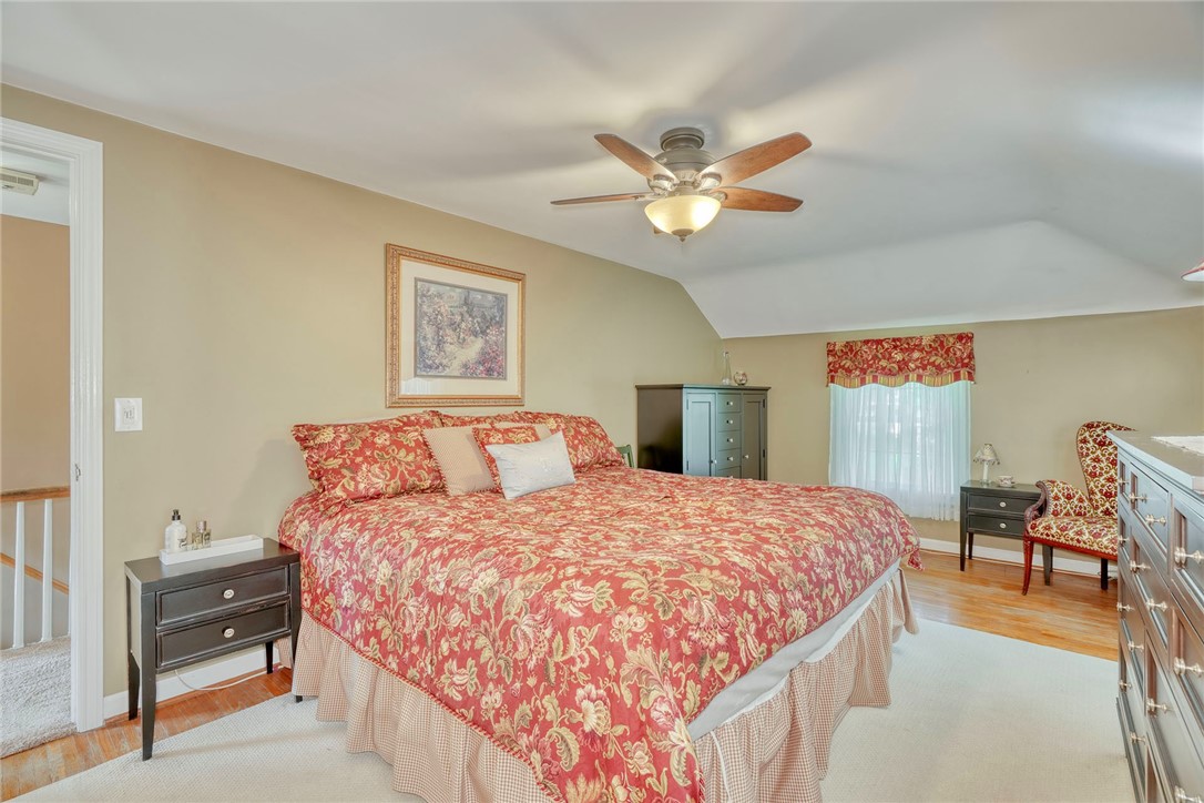 910 Roosevelt Road, East Rochester, New York image 25