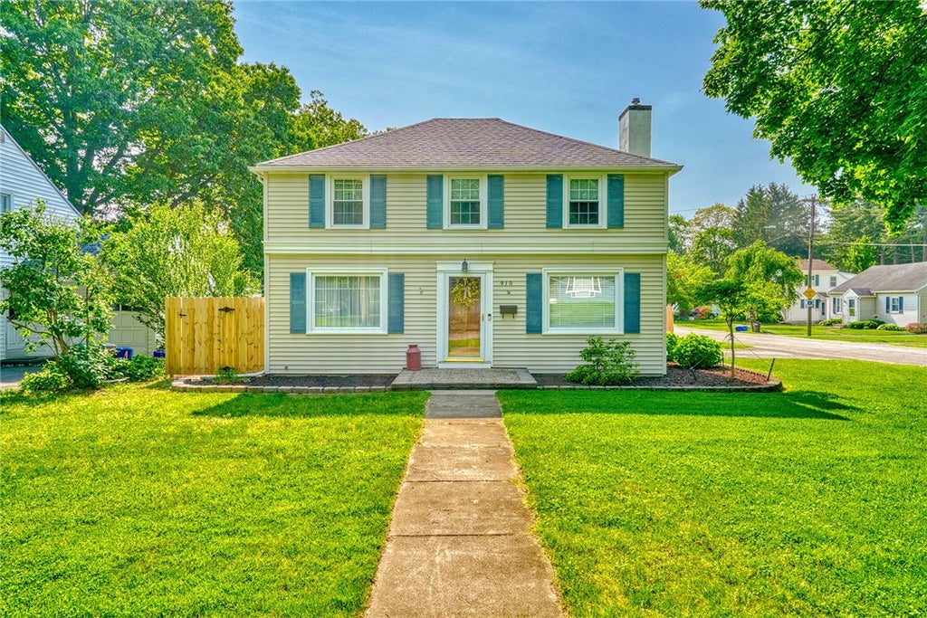 910 Roosevelt Road, East Rochester, NY 14445, MLS #R1612237 - Howard Hanna