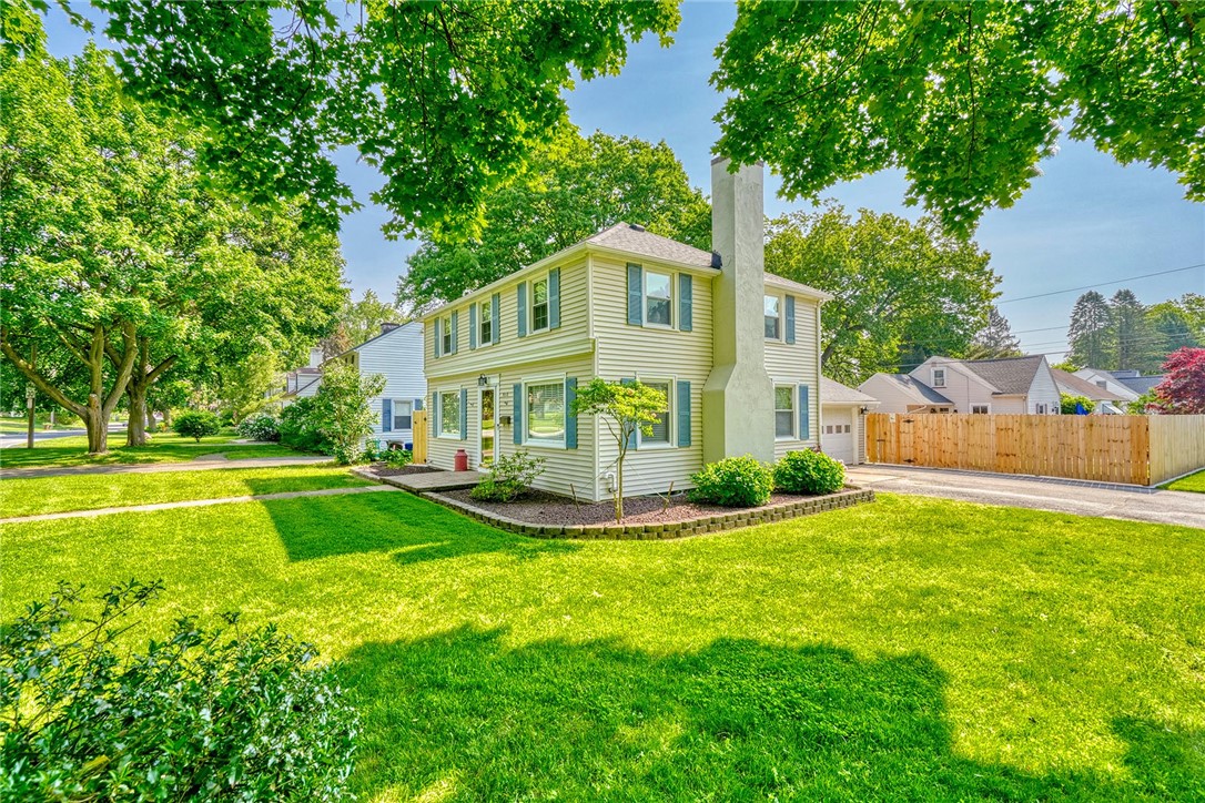 910 Roosevelt Road, East Rochester, New York image 46