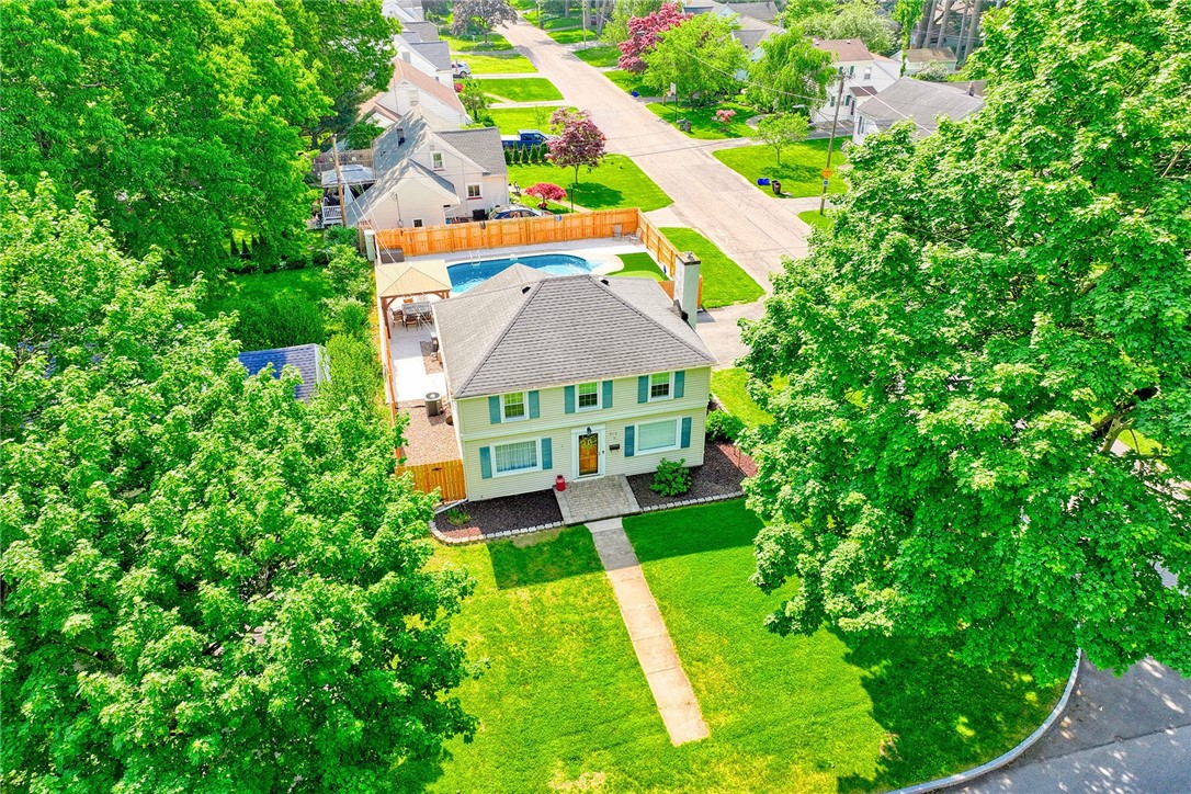 910 Roosevelt Road, East Rochester, New York image 48