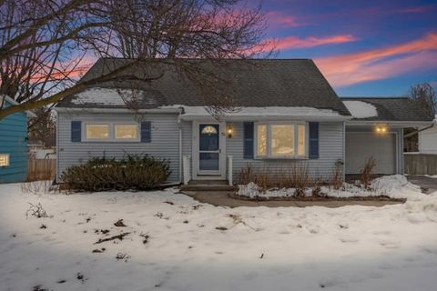 Homes For Sale - 51 Caroline Drive<br/> Gates, NY 14624