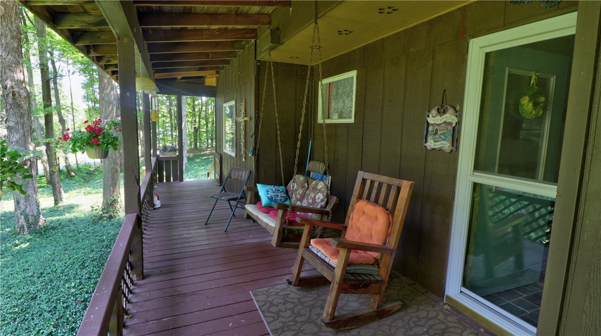 Locke, New York 13092, United States, 2 Bedrooms Bedrooms, ,2 BathroomsBathrooms,Residential,Pending,182719