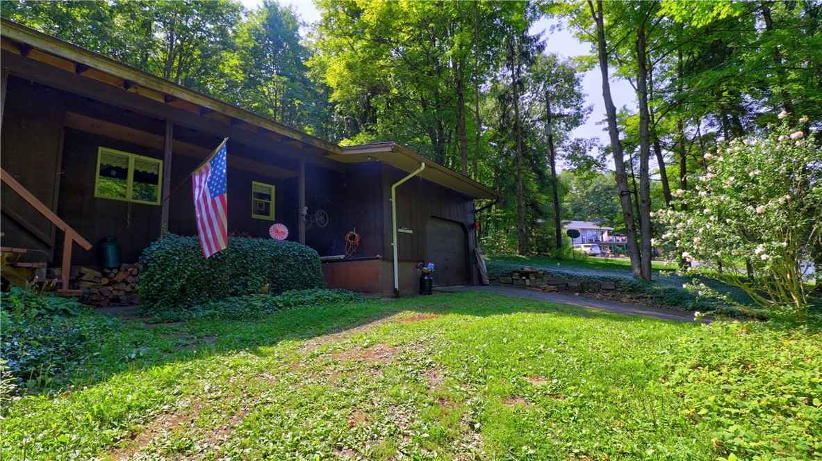 Locke, New York 13092, United States, 2 Bedrooms Bedrooms, ,2 BathroomsBathrooms,Residential,Pending,182719