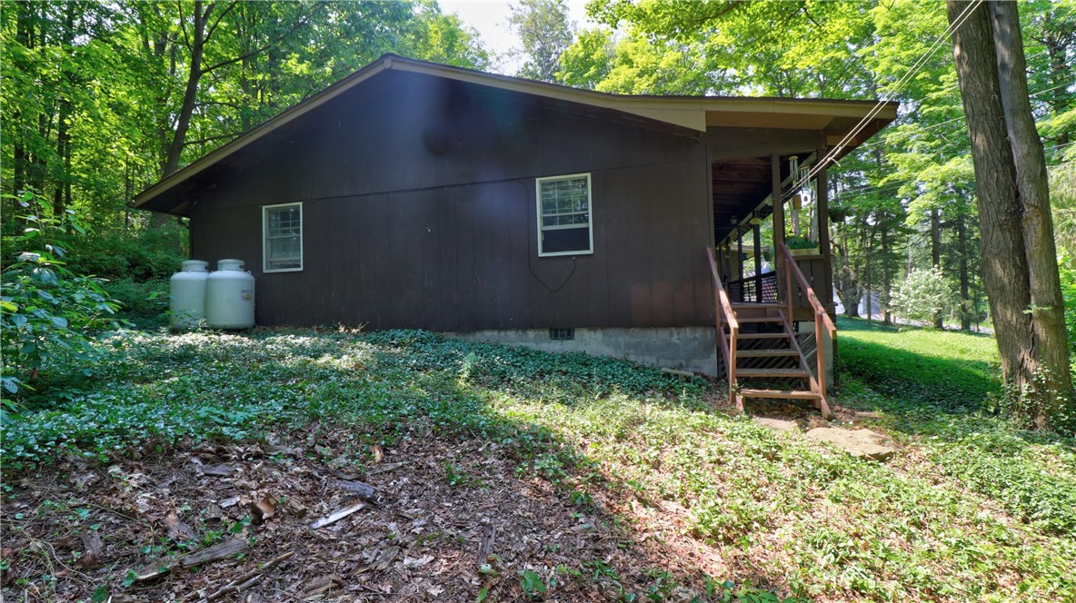 Locke, New York 13092, United States, 2 Bedrooms Bedrooms, ,2 BathroomsBathrooms,Residential,Pending,182719