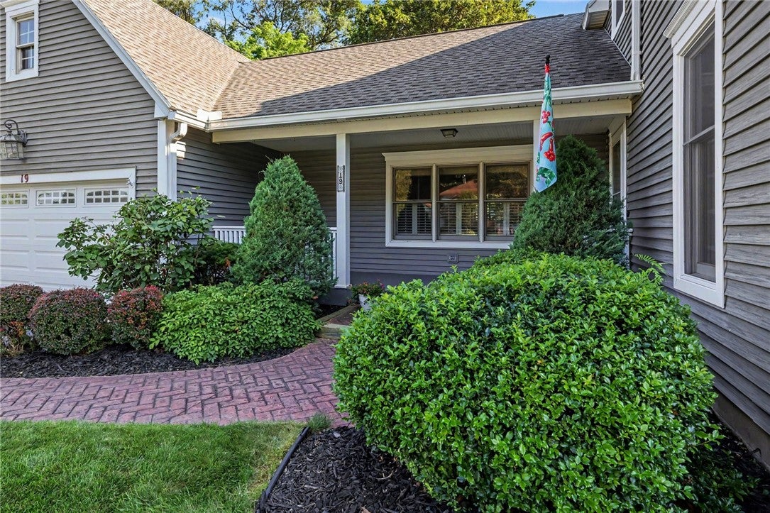 19 Thoroughbred Trail