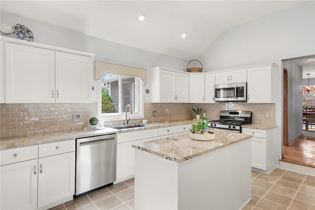 19 Thoroughbred Trail