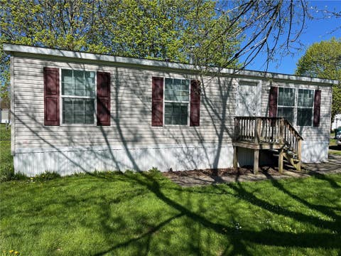 Mobile Home For Sale - 11860 Maplewood Drive<br/> Wayne County, Wolcott, NY 14590