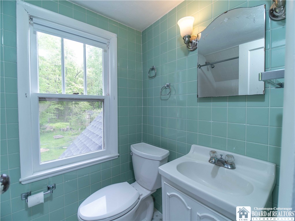1396 Newland Avenue, Jamestown, New York image 9