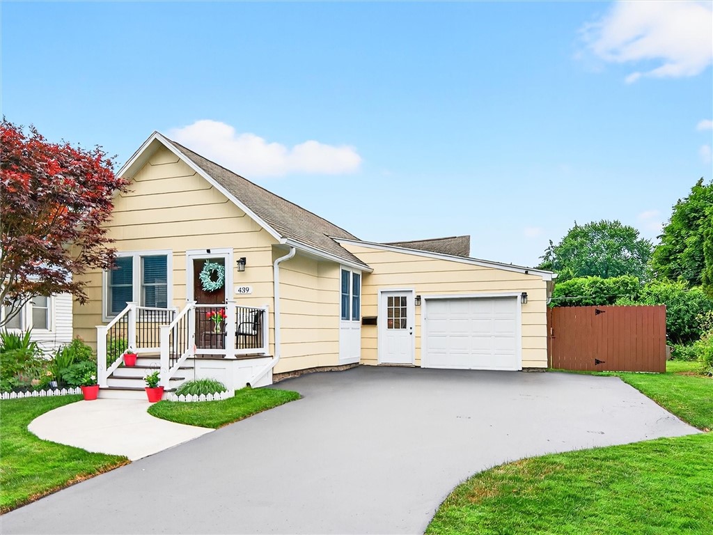 Homes For Sale 3 439 rock beach road