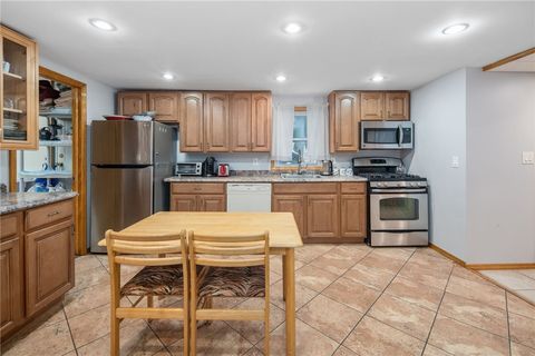 Tiny photo for 3041 Lakeshore Drive, Lake George, NY 12845 (MLS # R1655375)