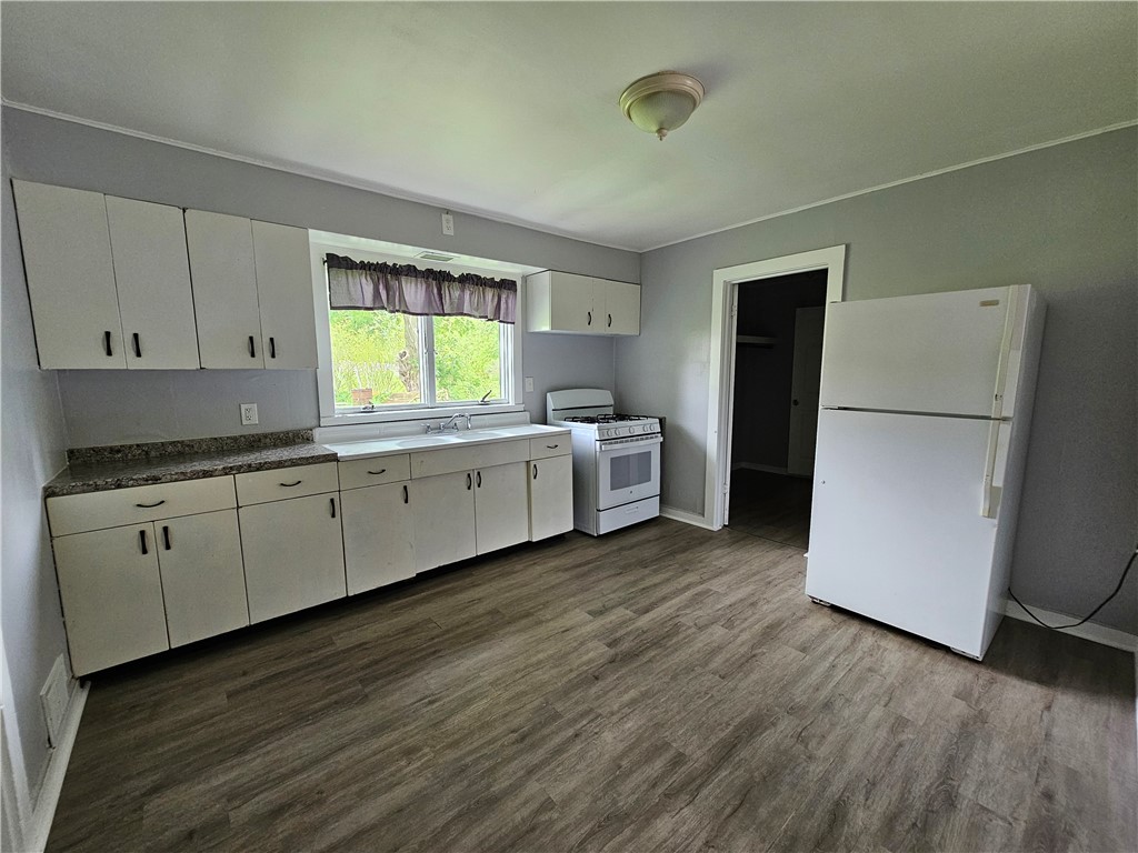 1 Haxton Lane, Oakfield, New York image 4